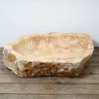Раковина из оникса
