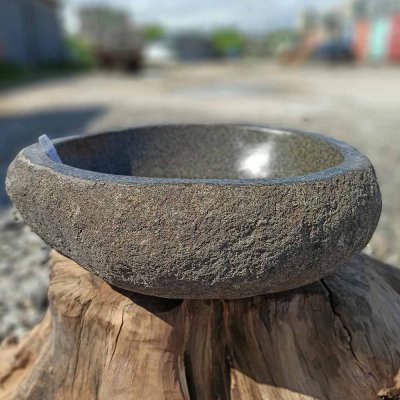 Раковина накладная из речного камня 41x35 (RS554)