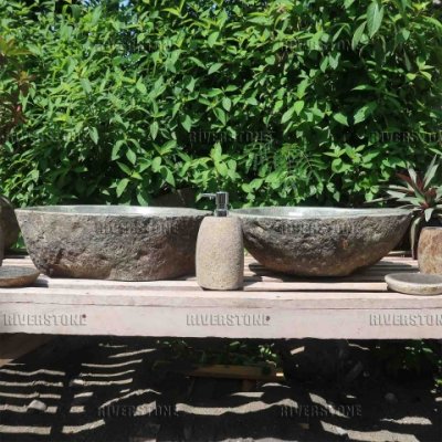 Раковины близнецы из речного камня 48x36 (RS1220 и RS1221)