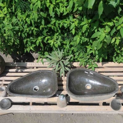 Раковины близнецы из речного камня 54x35 (RS1067 и RS1068)