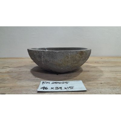 Раковина из речного камня 46x34x15 (RM2411025)