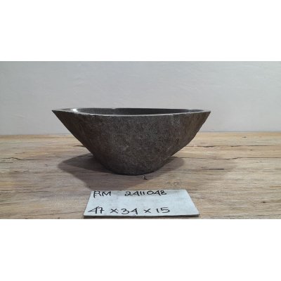 Раковина из речного камня 47x34x15 (RM2411048)